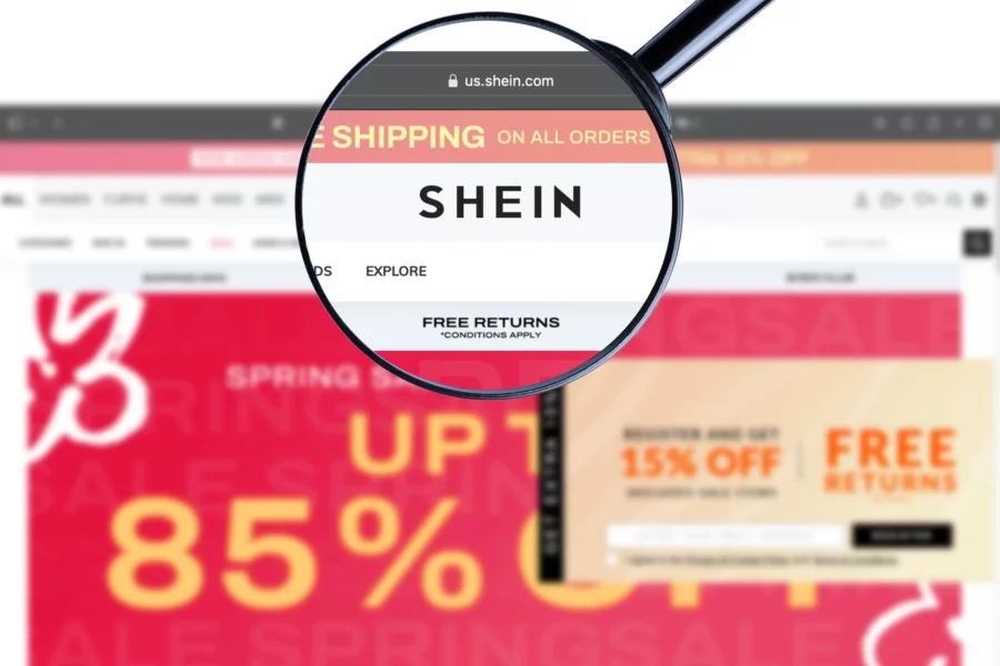 Uppdatera Din Garderob Gratis: Lär dig Hur Du Gör med Sheins Unika Program